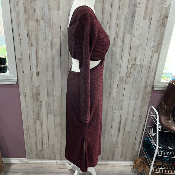 New! Lulu’s SPARKS OF LOVE CUTOUT LONG SLEEVE MIDI DRESS Burgundy Medium - Picture 4 of 8